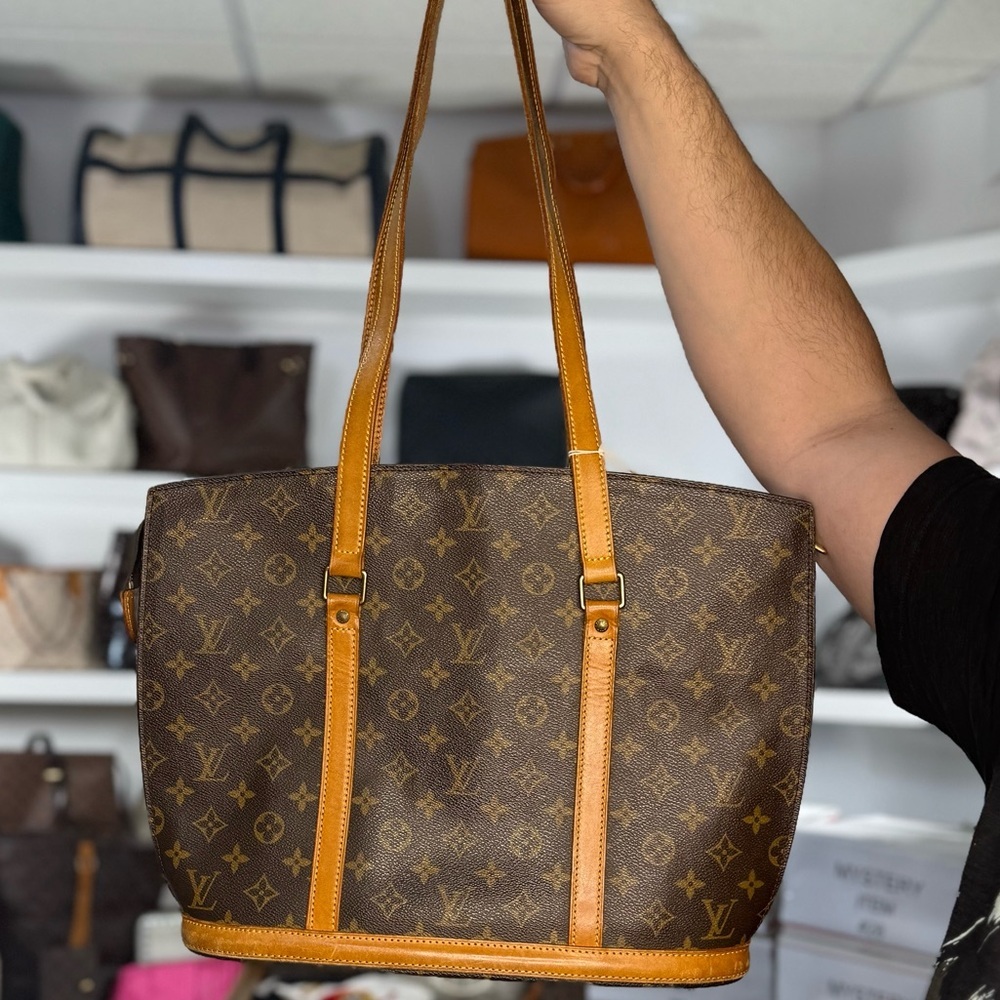 LV Monogram Tote with Zipper